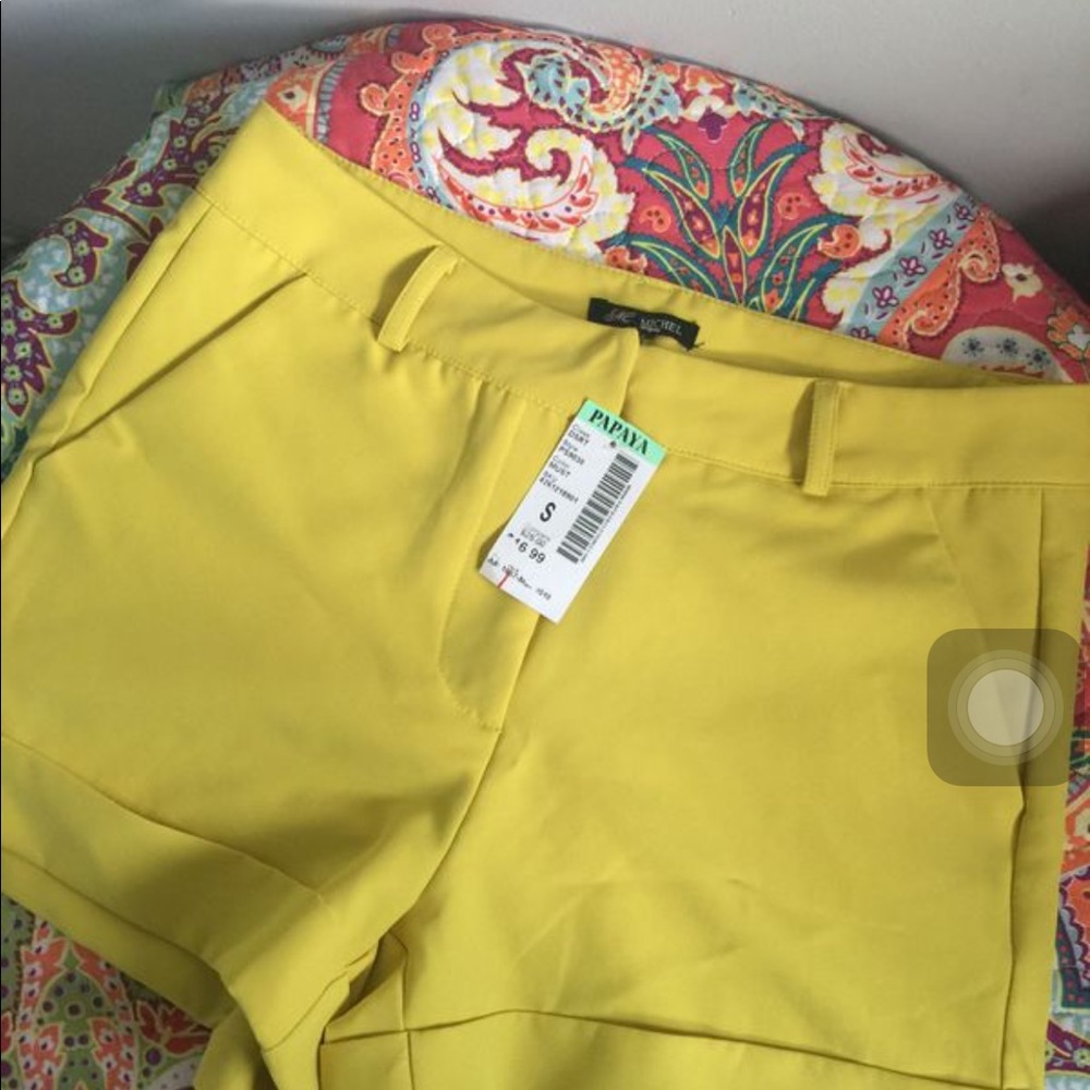 Shorts - Picture 2 of 2